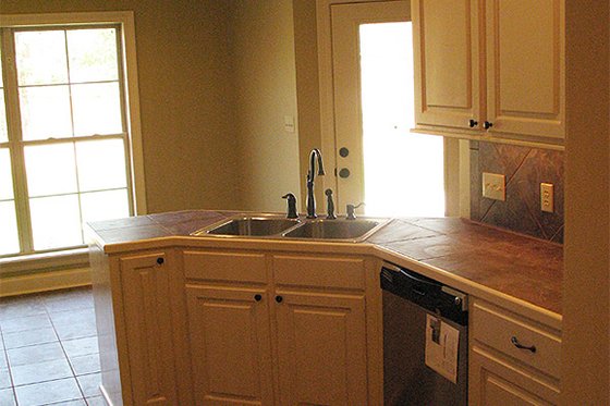 Kitchen - 1600 square foot Country home