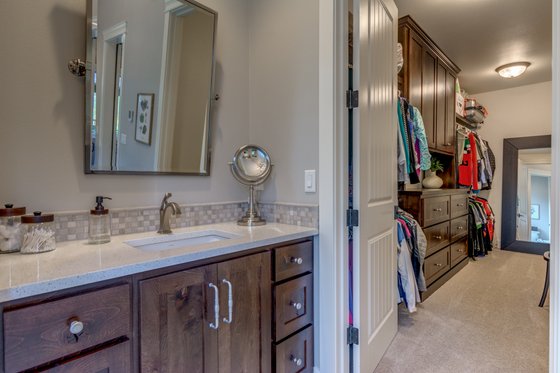 Interior - Bathroom 1 for Craftsman House Plan #48-1133 - 4 bed, 2.5 bath