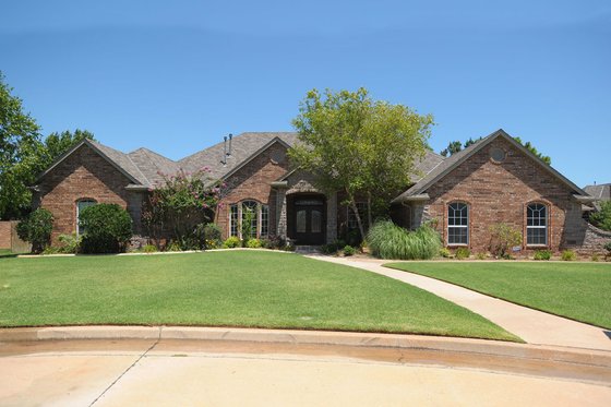 Exterior - Front Elevation for Traditional House Plan #65-430 - 4 bed, 3 bath