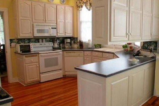 Photo 5 for Country House Plan #137-191 - 3 bed, 3 bath