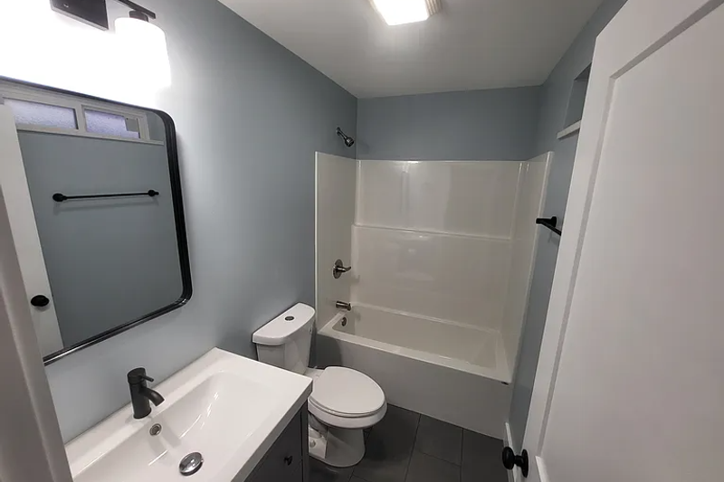 Architectural House Design - Interior - Bathroom for Bungalow House Plan #123-124 - 3 bed, 2 bath