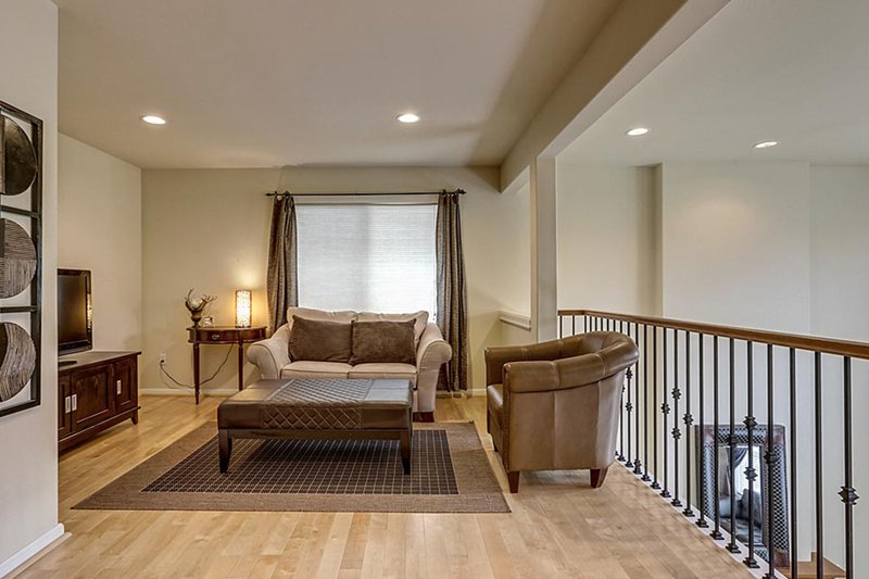 House Plan Design - Photo 10 for Traditional House Plan #132-136 - 3 bed, 2.5 bath