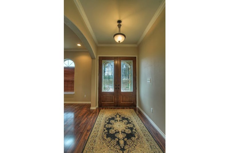 Dream House Plan - Interior - Entry for European House Plan #430-52 - 3 bed, 2 bath
