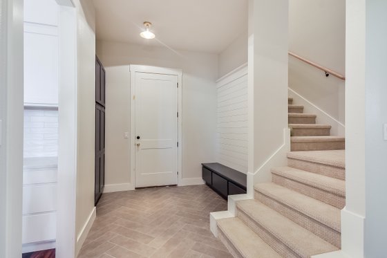 Interior - Entry for Craftsman House Plan #430-179 - 5 bed, 3.5 bath