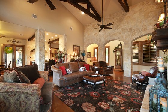 Ranch Interior - Family Room Plan #140-149