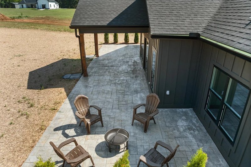 Dream House Plan - Exterior - Outdoor Living for Traditional House Plan #123-123 - 4 bed, 3.5 bath