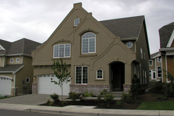 Photo 3 for European House Plan #132-129 - 4 bed, 3.5 bath