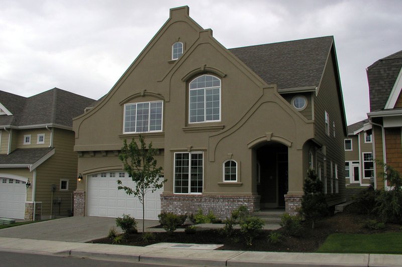 Architectural House Design - Photo 3 for European House Plan #132-129 - 4 bed, 3.5 bath
