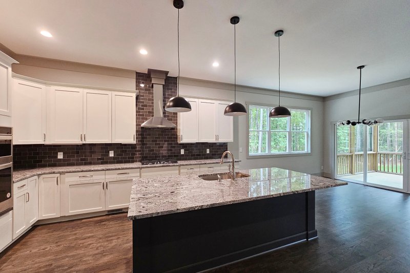 Dream House Plan - Photo 11 for Farmhouse House Plan #927-1026 - 4 bed, 4 bath