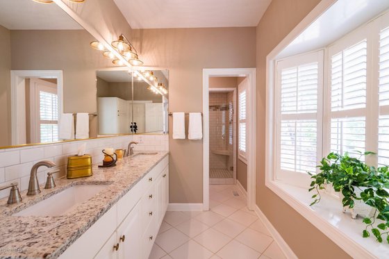 Photo 9 for Southern House Plan #137-246 - 4 bed, 3 bath