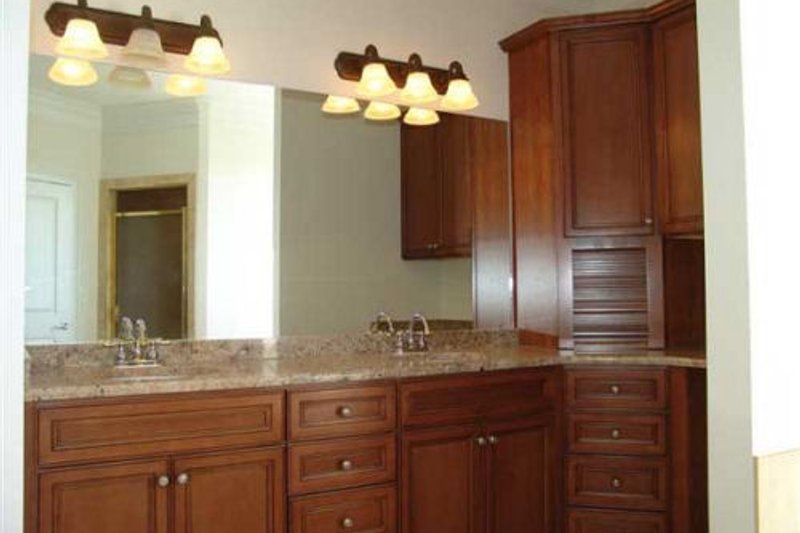 Home Plan - Photo 6 for Colonial House Plan #119-101 - 4 bed, 3.5 bath