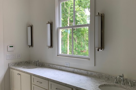 Interior - Master Bathroom 2 for Craftsman House Plan #437-112 - 3 bed, 3.5 bath