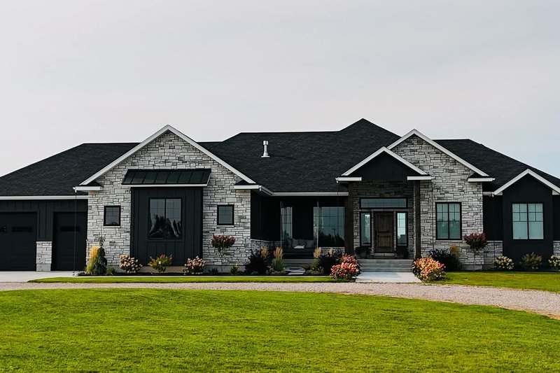 House Plan Design - Exterior - Front Elevation 4 for Ranch House Plan #1084-2 - 5 bed, 4 bath