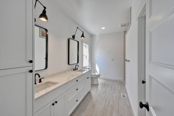 Photo 8 for Southern House Plan #1070-8 - 3 bed, 2 bath