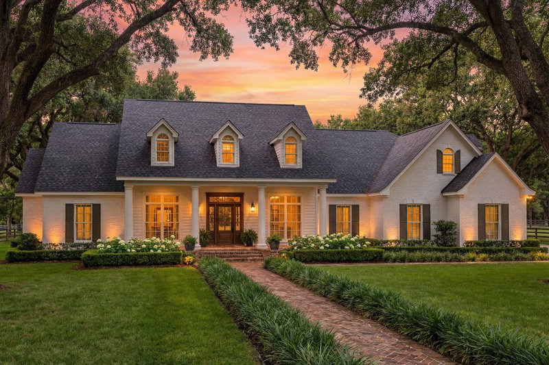 Dream House Plan - Exterior - Front Elevation 4 for Colonial House Plan #430-35 - 4 bed, 3.5 bath