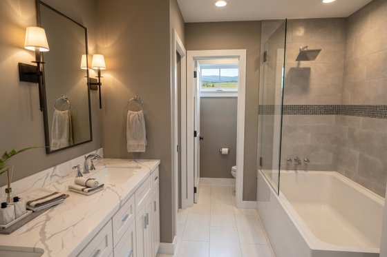 Interior - Master Bathroom for Craftsman House Plan #51-1525 - 3 bed, 2.5 bath