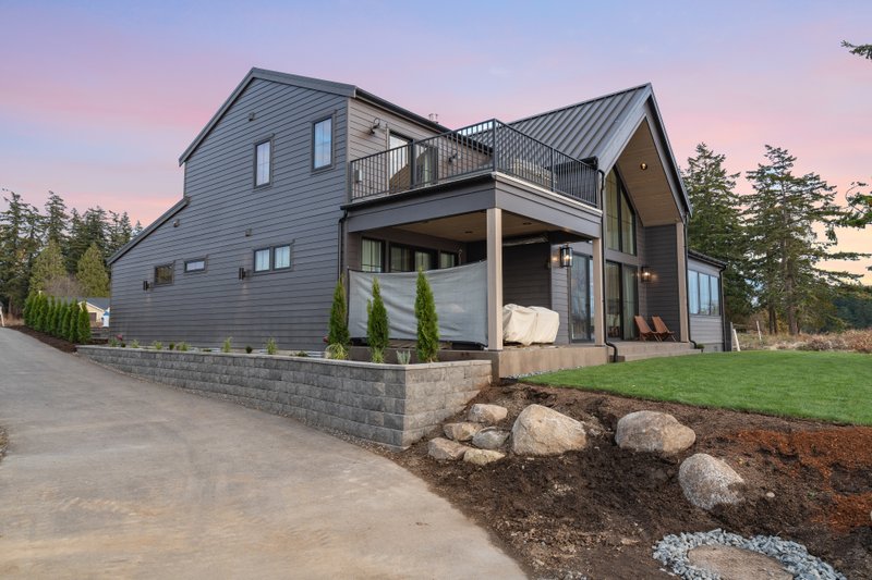 House Design - Photo 5 for Contemporary House Plan #1070-193 - 4 bed, 3.5 bath