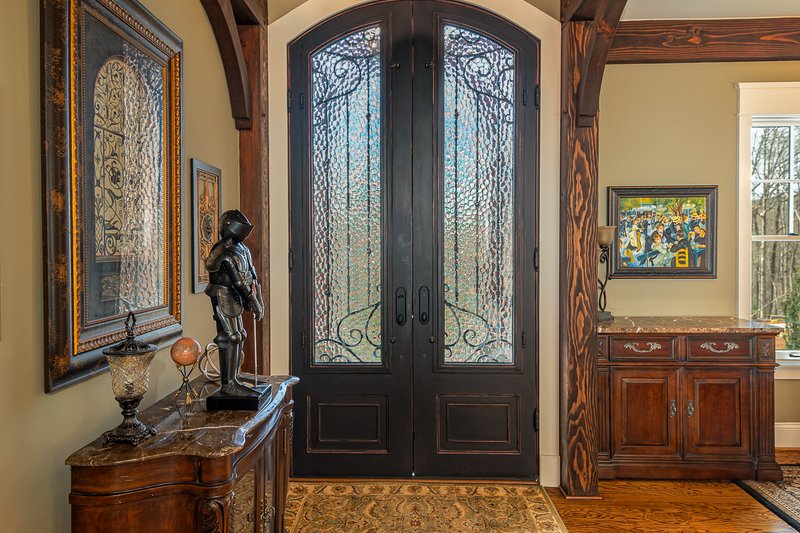 Architectural House Design - Interior - Entry for Ranch House Plan #54-475 - 3 bed, 2.5 bath