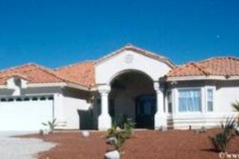Home Plan - Adobe / Southwestern Exterior - Front Elevation Plan #1-743