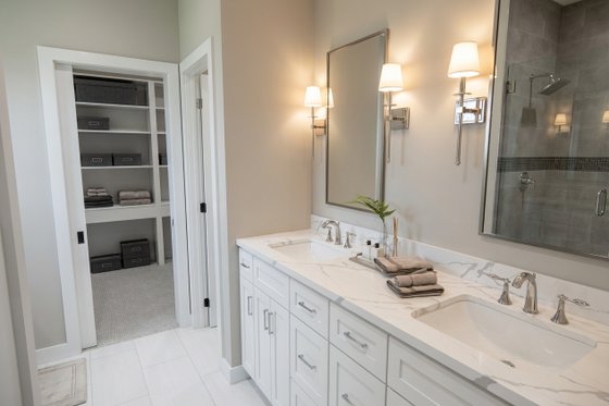 Interior - Master Bathroom for Craftsman House Plan #51-1531 - 3 bed, 2 bath