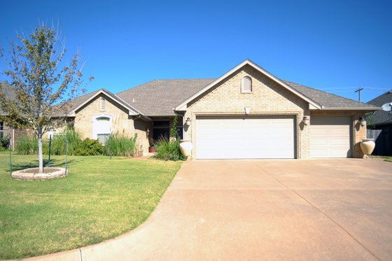 Exterior - Front Elevation for Traditional House Plan #65-271 - 4 bed, 3 bath