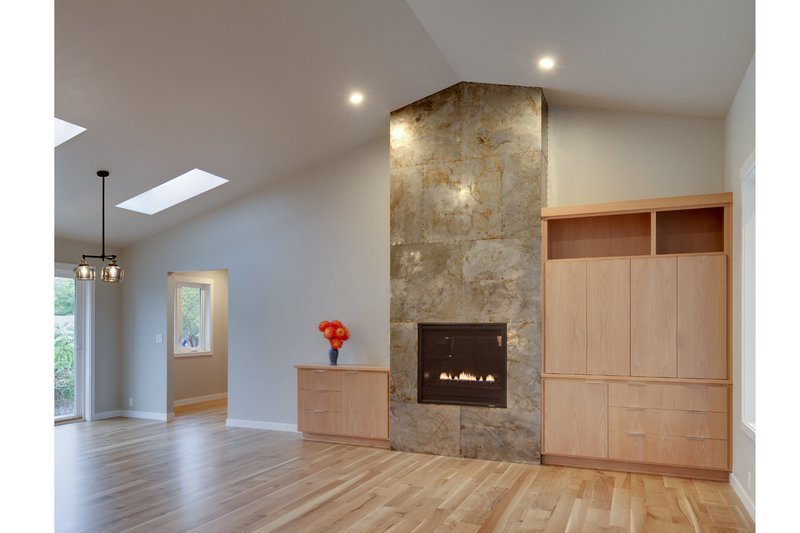 Architectural House Design - Interior - Family Room for Ranch House Plan #124-983 - 3 bed, 2 bath