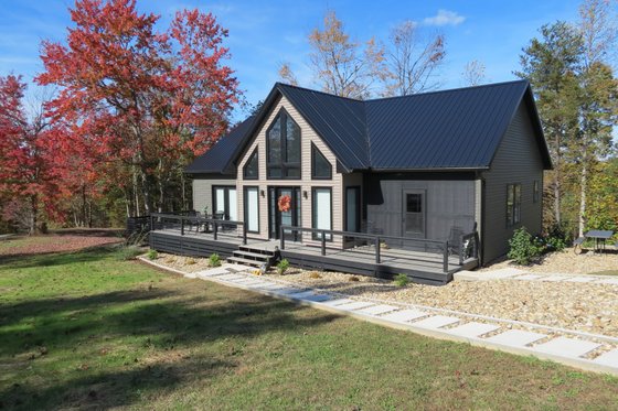 Photo 13 for Country House Plan #932-35 - 2 bed, 2 bath