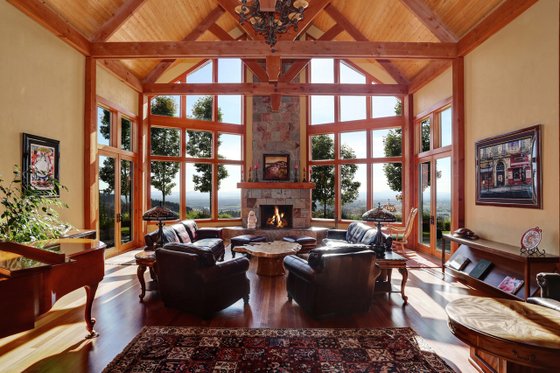 Interior - Family Room for Craftsman House Plan #124-691 - 3 bed, 5.5 bath