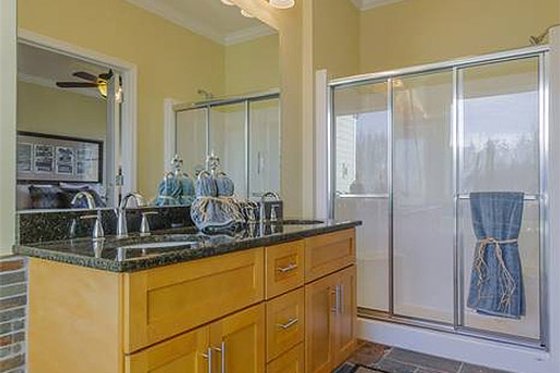 Master Bath - 1400 square foot cottage