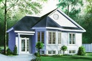 Traditional Style House Plan - 2 Beds 1 Baths 975 Sq/Ft Plan #23-144 