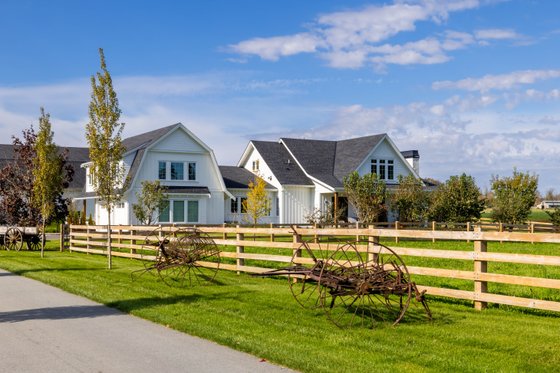 Photo 6 for Farmhouse House Plan #1086-2 - 4 bed, 3.5 bath