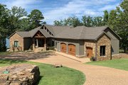 Craftsman Style House Plan - 4 Beds 4.5 Baths 5054 Sq/Ft Plan #923-43 