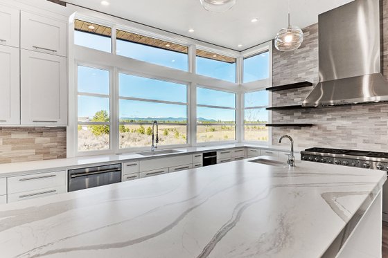 Interior - Kitchen 1 for Contemporary House Plan #892-30 - 4 bed, 4.5 bath