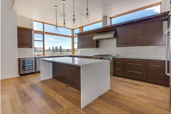 Interior - Kitchen for Contemporary House Plan #892-22 - 3 bed, 3.5 bath