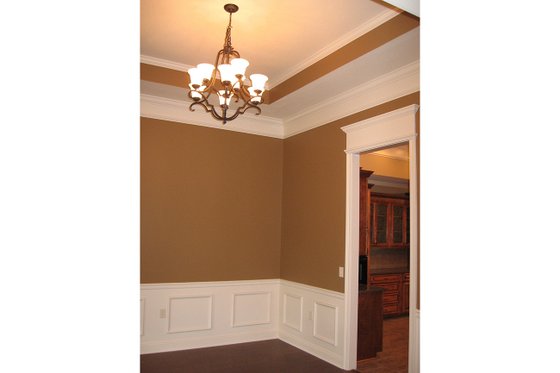 Interior - Dining Room for Southern House Plan #430-37 - 4 bed, 2.5 bath