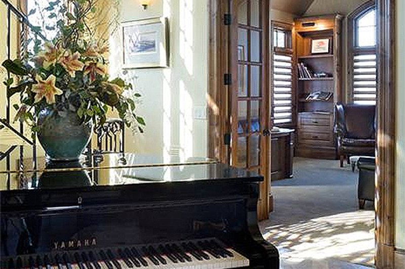Dream House Plan - Foyer - 4000 square foot European home