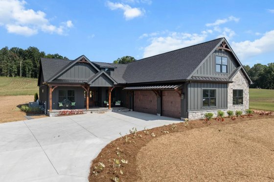 Exterior - Other Elevation for Traditional House Plan #123-123 - 4 bed, 3.5 bath