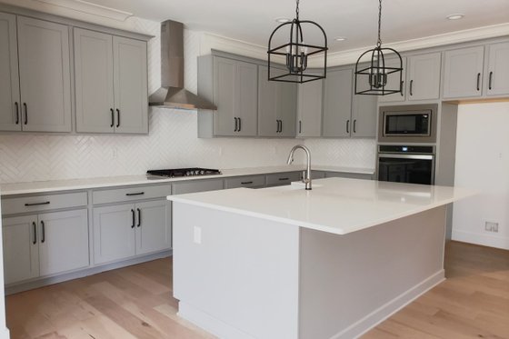 Interior - Kitchen for Country House Plan #1080-17 - 3 bed, 2.5 bath