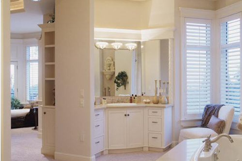Dream House Plan - Photo 10 for European House Plan #48-133 - 5 bed, 4.5 bath