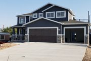 Craftsman Style House Plan - 4 Beds 2.5 Baths 2313 Sq/Ft Plan #1060-66 