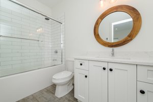 Interior - Bathroom 1 for Farmhouse House Plan #1114-71 - 4 bed, 3.5 bath