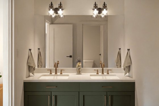 Interior - Master Bathroom for Farmhouse House Plan #455-781 - 3 bed, 3 bath