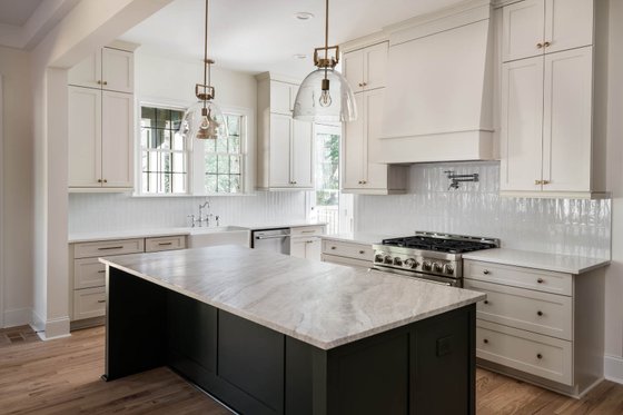 Interior - Kitchen for Traditional House Plan #461-95 - 4 bed, 4 bath