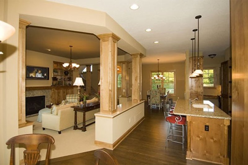 Architectural House Design - Interior - Family Room for Craftsman House Plan #56-597 - 4 bed, 3.5 bath