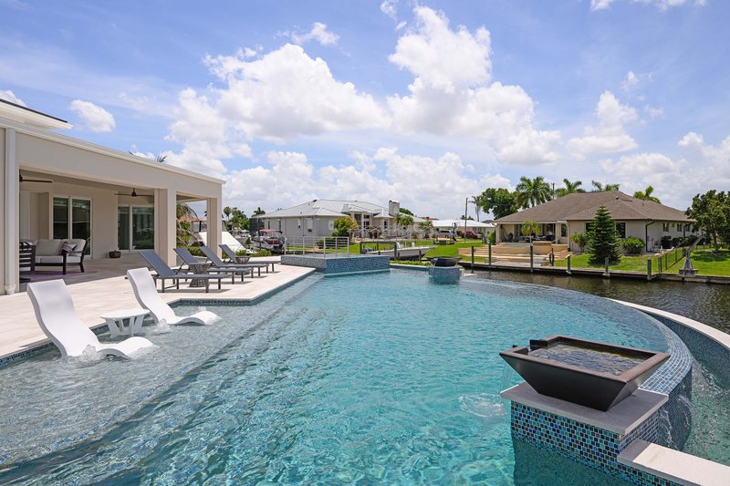 Architectural House Design - Exterior - Outdoor Living 4 for Contemporary House Plan #938-164 - 3 bed, 3.5 bath