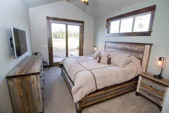 Interior - Bedroom 1 for Craftsman House Plan #892-13 - 3 bed, 3.5 bath