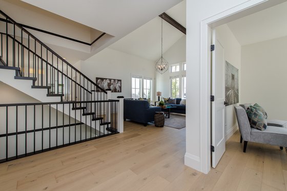 Interior - Entry for Farmhouse House Plan #1114-71 - 4 bed, 3.5 bath