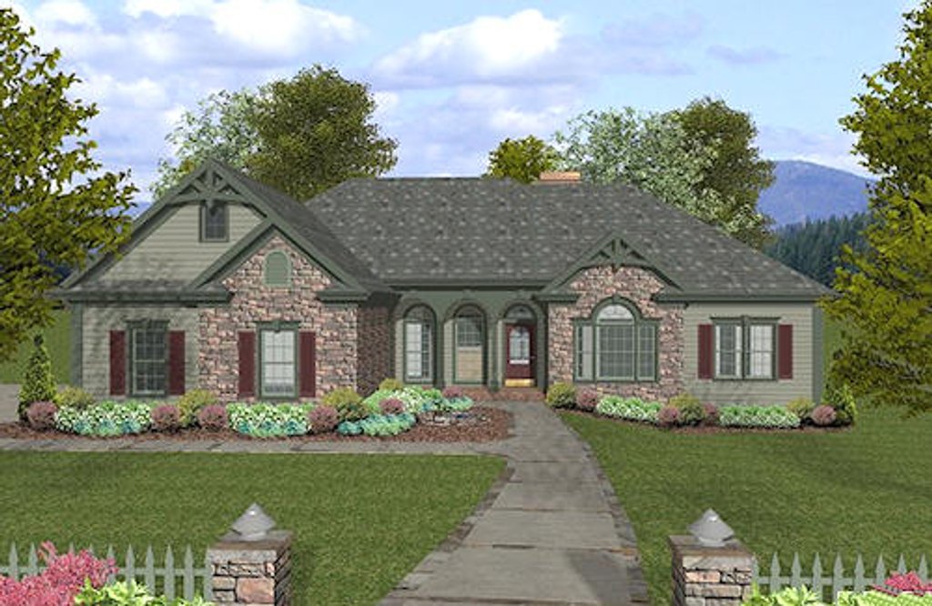 Traditional Style House Plan - 4 Beds 2.5 Baths 2000 Sq/Ft Plan #56-578