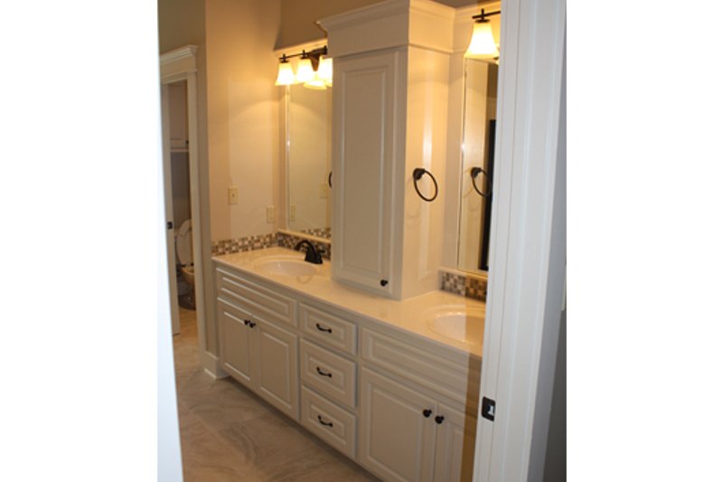 Architectural House Design - Interior - Master Bathroom for Country House Plan #430-56 - 3 bed, 2 bath