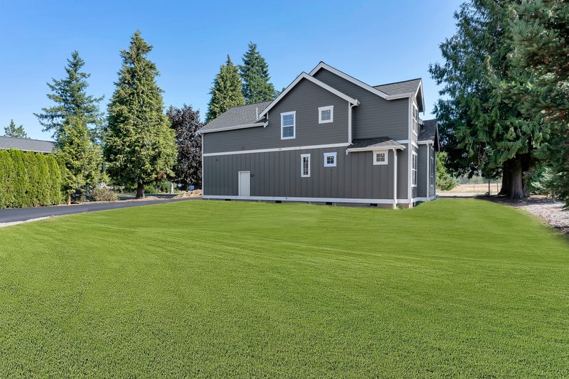 House Plan Design - Photo 2 for Contemporary House Plan #1070-83 - 4 bed, 2.5 bath
